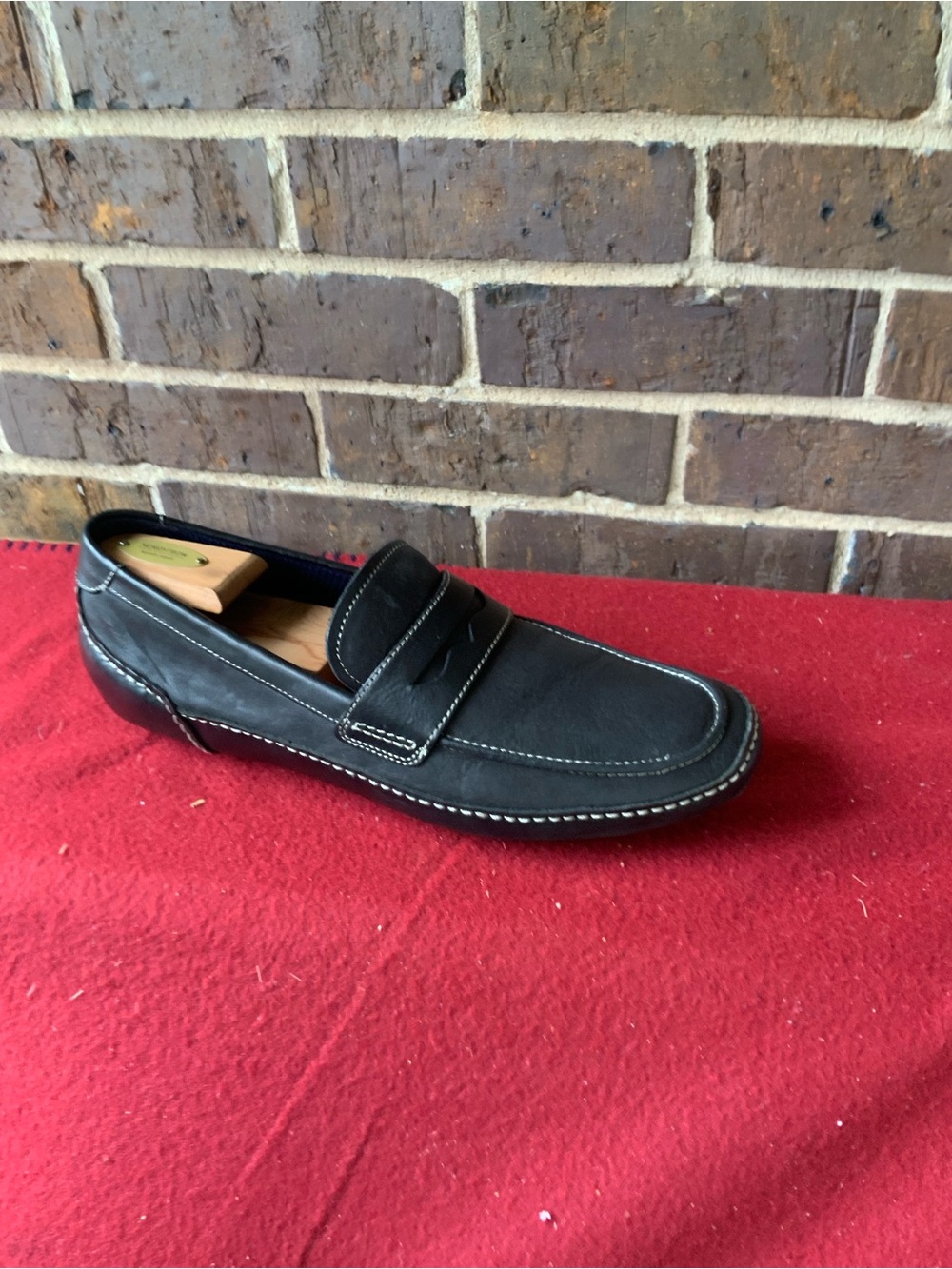 Men's Black Leather Penny Loafers with Contrast Stitching